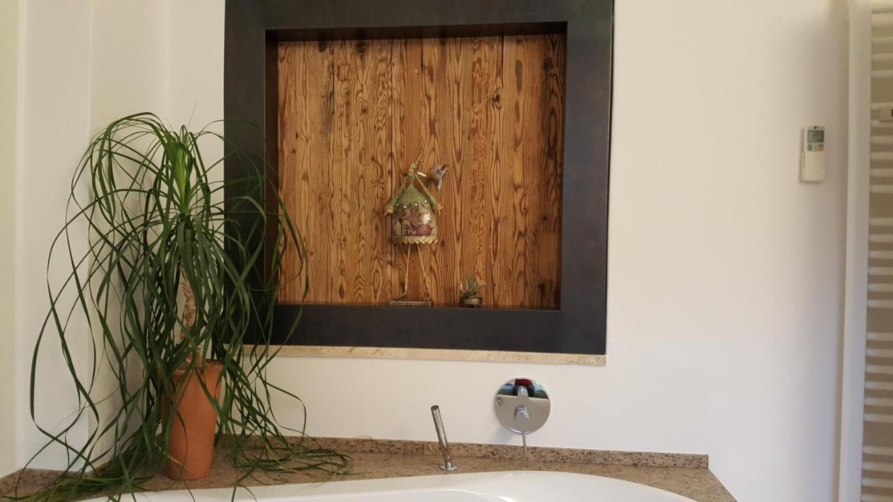 Viadolcevita - Gruene Gaestewohnung Lana Bagian luar foto